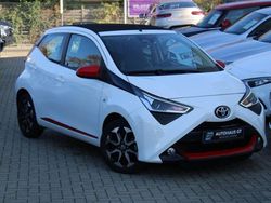 Weiß Gebraucht 2019 Toyota Aygo x-sky Kleinwagen | 11.999 € (Fairer Preis)