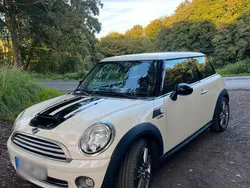 Weiß Gebraucht 2008 Mini Cooper Pepper Kleinwagen | 4.600 € (Fairer Preis)