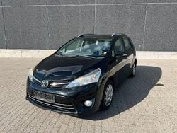 Schwarz Gebraucht 2013 Toyota Verso Life Van / Kleinbus | 6.300 € (Fairer Preis)