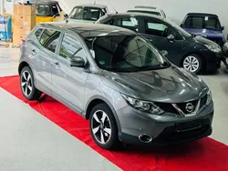 Grau Gebraucht 2015 Nissan Qashqai 360º SUV | 11.950 € (Fairer Preis)