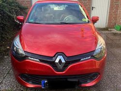 Rot Gebraucht 2014 Renault Clio IV Kleinwagen | 6.500 €