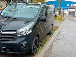 Schwarz Gebraucht 2019 Opel Vivaro Van | 11.990 € (Fairer Preis)