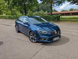 Blau Gebraucht 2017 Renault Mégane GrandTour Bose Edition Kombi | 11.700 € (Etwas zu teuer)