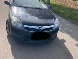 Schwarz Gebraucht 2025 Opel Astra GTC Coupé | 2.699 €