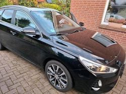 Schwarz Gebraucht 2018 Hyundai i30 Style Kombi | 10.299 € (Guter Preis)