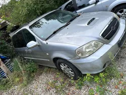 Gebraucht 2006 Kia Carnival Van / Kleinbus | 530 € (Superpreis)