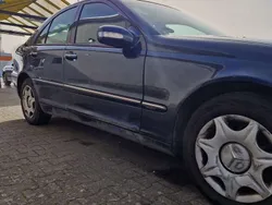Gebraucht 2002 Mercedes C200 Elegance Limousine | 1.900 € (Fairer Preis)