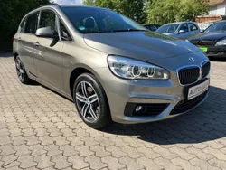 Grau Gebraucht 2016 BMW 225 Active Tourer Sport Line Van / Kleinbus | 14.600 € (Fairer Preis)