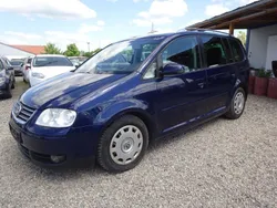 Blau Gebraucht 2003 VW Touran Highline Van / Kleinbus | 1.700 € (Fairer Preis)