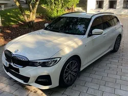 Weiß Gebraucht 2021 BMW 320 M Sport Kombi | 32.700 € (Fairer Preis)