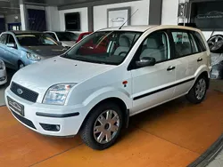 Weiß Gebraucht 2004 Ford Fusion Trend Limousine | 5.190 € (Etwas zu teuer)