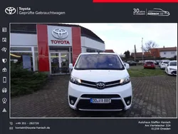 Schaumweiß Gebraucht 2021 Toyota Proace Verso Team Kombi | 36.890 €