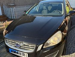 Schwarz Gebraucht 2012 Volvo V60 Kombi | 5.999 € (Guter Preis)