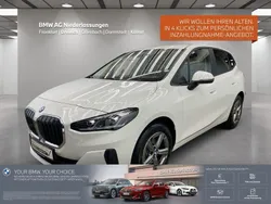 Weiß Gebraucht 2024 BMW 216 Active Tourer Luxury Line Van / Kleinbus | 28.590 € (Etwas zu teuer)