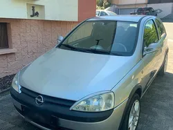 Silber Gebraucht 2001 Opel Corsa Kleinwagen | 2.000 € (Etwas zu teuer)