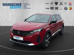 Rotschwarz Gebraucht 2022 Peugeot 5008 Allure Van / Kleinbus | 29.900 € (Fairer Preis)