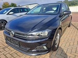 Deep black perleffekt Gebraucht 2019 VW Polo Trendline Limousine | 12.900 € (Fairer Preis)