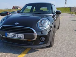Schwarz Gebraucht 2020 Mini ONE Kleinwagen | 15.999 € (Superpreis)