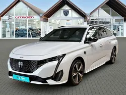 Weiß Gebraucht 2024 Peugeot 308 GT Kombi | 23.350 € (Superpreis)