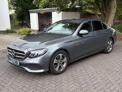 Grau Gebraucht 2019 Mercedes E220 Limousine | 29.750 € (Guter Preis)