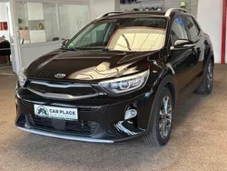 Schwarz Gebraucht 2018 Kia Stonic Spirit SUV | 12.199 € (Fairer Preis)