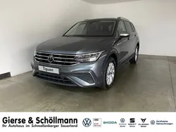 Schwarz Gebraucht 2024 VW Tiguan Allspace Life SUV | 42.950 € (Teuer)