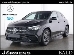 Schwarz nachtschwarz Gebraucht 2024 Mercedes GLA200 AMG SUV | 40.650 € (Fairer Preis)