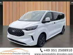 Frozen white Neu 2025 Ford Tourneo Custom Titanium Van / Kleinbus | 49.980 € (Superpreis)