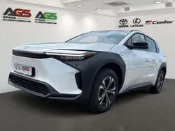 Weiss Gebraucht 2025 Toyota bZ4X Team SUV | 36.950 € (Teuer)