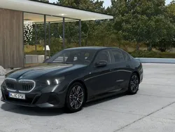 Sophistograu brillanteffekt me Neu 2024 BMW 550e M Sport Limousine | 65.179 €