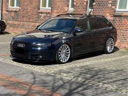 Blau Gebraucht 2005 Audi A4 Design Kombi | 5.800 € (Teuer)