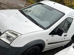 Weiß Gebraucht 2008 Ford Transit Kleinwagen | 1.590 €