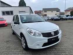 Weiß Gebraucht 2009 Dacia Sandero Kleinwagen | 3.490 € (Etwas zu teuer)