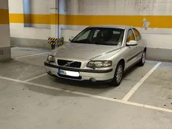 Silber Gebraucht 2001 Volvo S60 Comfort Limousine | 1.099 € (Fairer Preis)