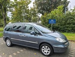 Blau Gebraucht 2011 Peugeot 807 Van / Kleinbus | 5.355 €