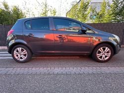 Grau Gebraucht 2013 Opel Corsa Active Kleinwagen | 8.100 € (Fairer Preis)