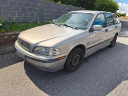 Silber Gebraucht 1997 Volvo V40 Kombi | 999 € (Guter Preis)