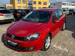 Rot Gebraucht 2010 VW Golf VI Team Limousine | 8.900 € (Fairer Preis)