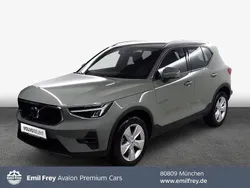 Grün Gebraucht 2024 Volvo XC40 Core SUV | 34.990 € (Guter Preis)