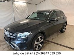 Grau Gebraucht 2021 Mercedes GLC300e SUV | 30.940 € (Guter Preis)