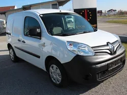 Weiß Gebraucht 2020 Renault Kangoo Van / Kleinbus | 9.200 € (Etwas zu teuer)