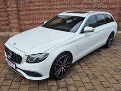 Weiß Gebraucht 2019 Mercedes E220 AMG Limousine | 23.490 € (Guter Preis)