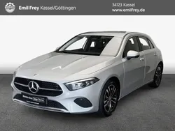 Grau Gebraucht 2024 Mercedes A180 Advanced Limousine | 28.300 € (Fairer Preis)