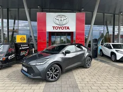Grau Neu 2025 Toyota C-HR Team SUV | 38.750 € (Teuer)