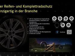 Schwarz Gebraucht 2024 Mercedes V300 Avantgarde Van / Kleinbus | 77.960 € (Etwas zu teuer)