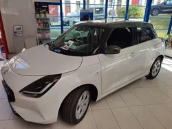 Cool white perl galactic gray Neu 2024 Suzuki Swift Comfort Kleinwagen | 17.995 €