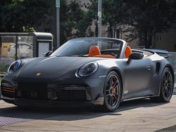 Grau Gebraucht 2022 Porsche 911 Turbo S Cabriolet Cabrio | 224.990 € (Fairer Preis)