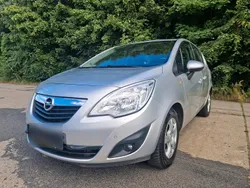 Silber Gebraucht 2010 Opel Meriva Van / Kleinbus | 4.400 € (Fairer Preis)