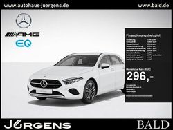 Weiss unilack polarweiss Gebraucht 2023 Mercedes A200 Progressive Limousine | 30.390 € (Fairer Preis)