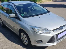 Silber Gebraucht 2011 Ford Focus Trend Kombi | 6.390 € (Guter Preis)